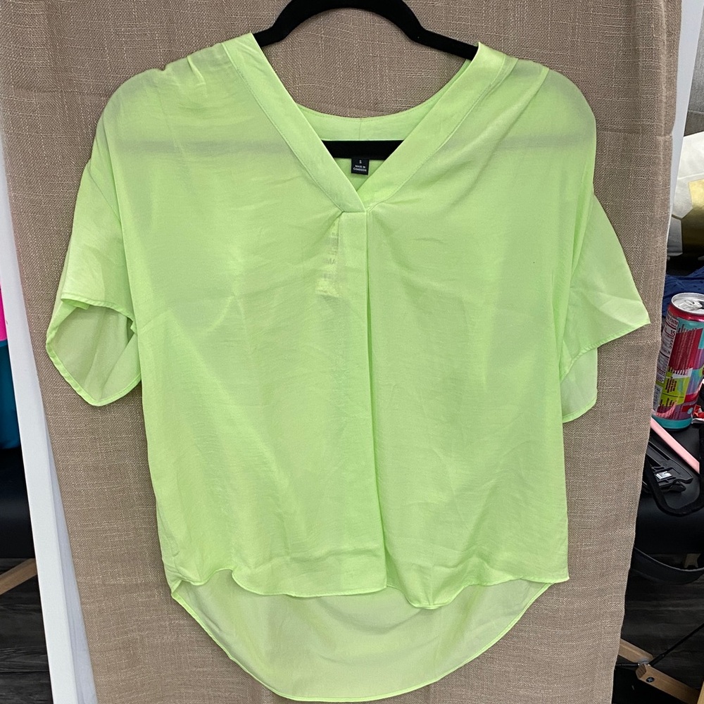 Alfani Neon Lime V-Neck Short Sleeve Tunic